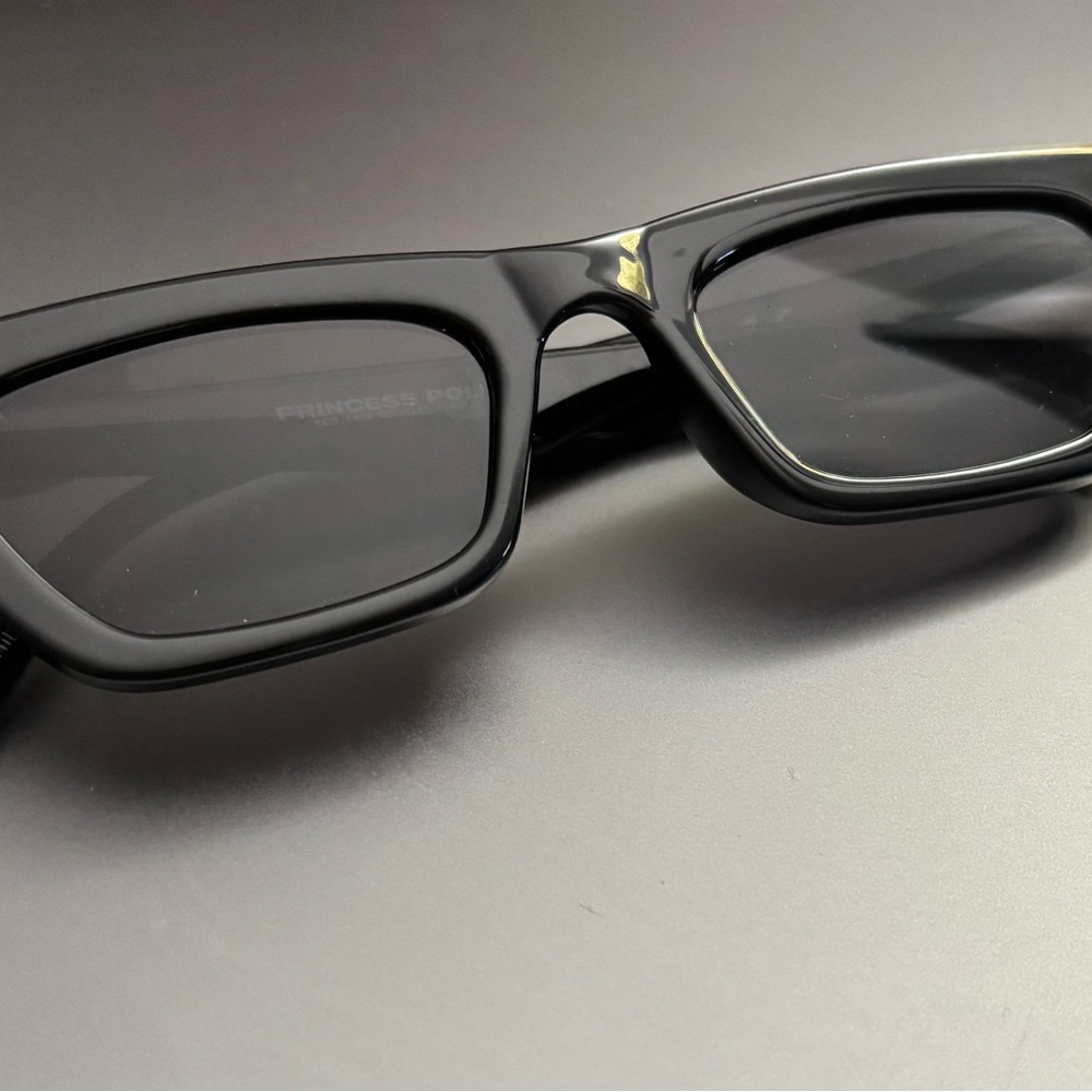 Princess Polly Octavia Sunglasses